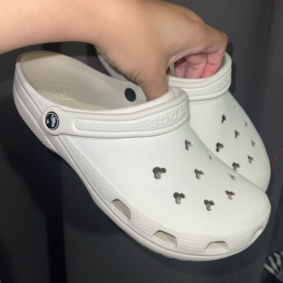 Disney Crocs - Picture 4 of 4